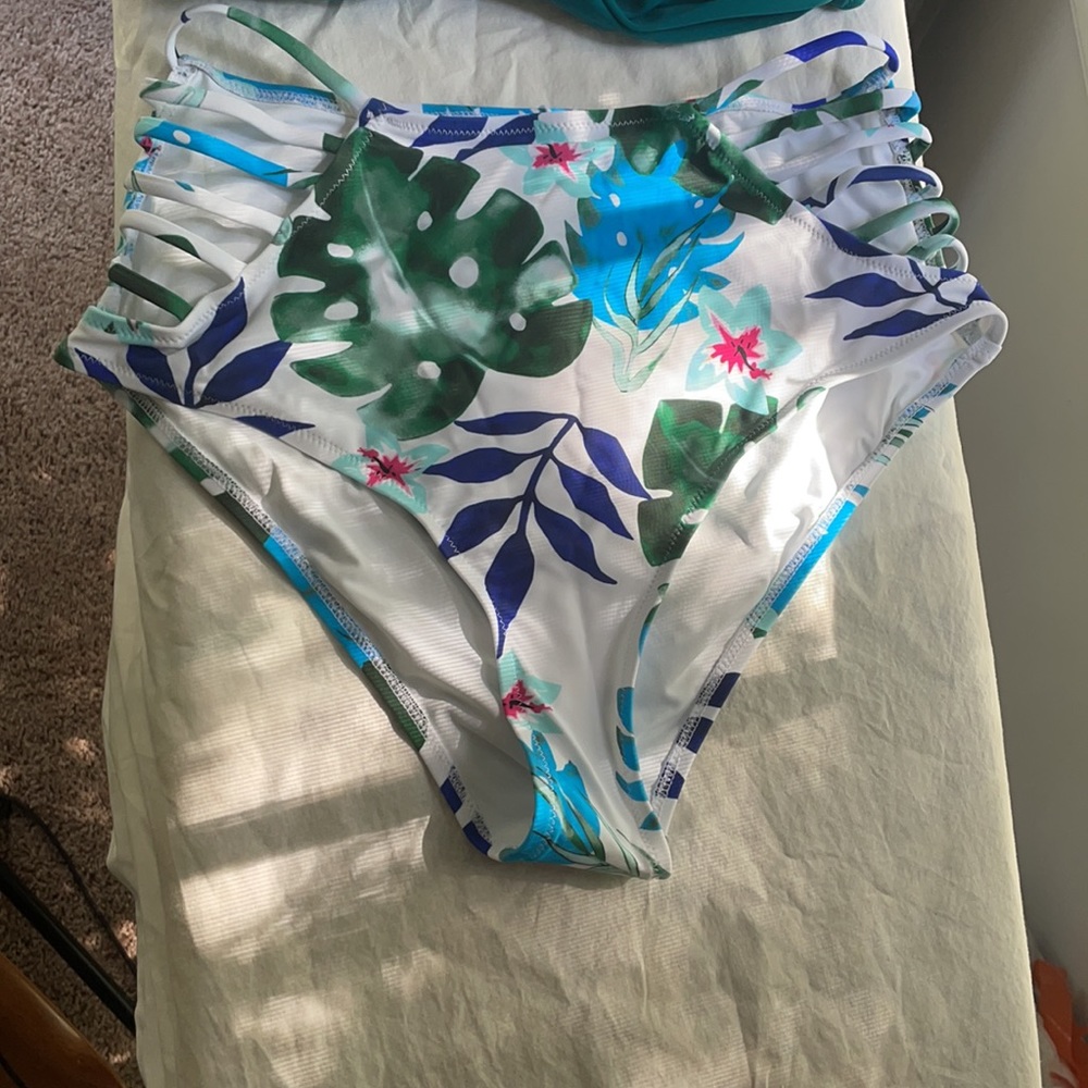 Cupshe High waist bikini - Picture 2 of 4